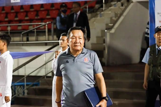 Hà Nội FC thay tướng sau trận thua Đà Nẵng - Ảnh 1