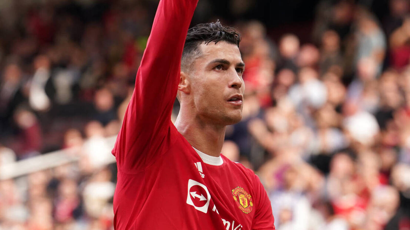 Ronaldo được thưởng lớn sau cú hat-trick thần sầu vào lưới Norwich - Ảnh 2