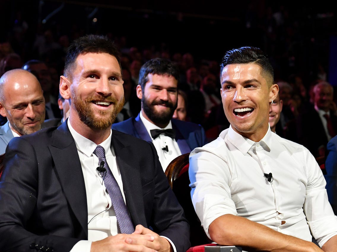 Huyền thoại Hà Lan: “Những kẻ nói Ronaldo hơn Messi chẳng biết gì về bóng đá” - Ảnh 2