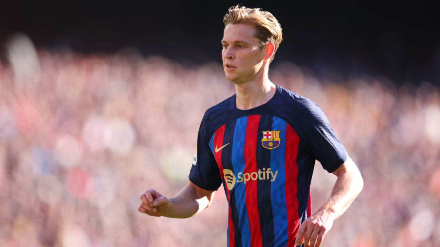 De Jong nghiêm túc xem xét việc chia tay Barcelona - Ảnh 3