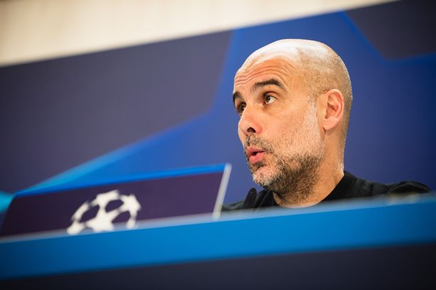 Pep 'sấy tóc' cánh truyền thông vì một câu hỏi ngớ ngẩn - Ảnh 2