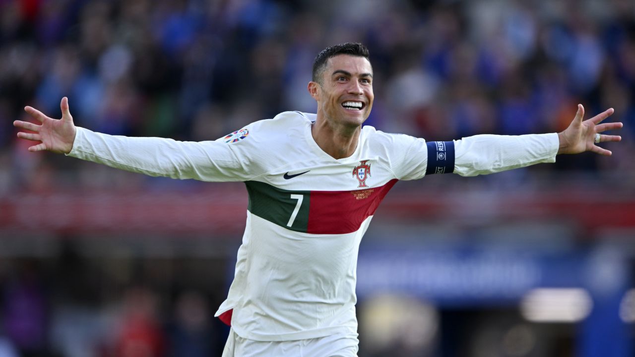 Top 5 siêu kỷ lục Ronaldo nắm giữ có thể không bao giờ bị xô đổ - Ảnh 3