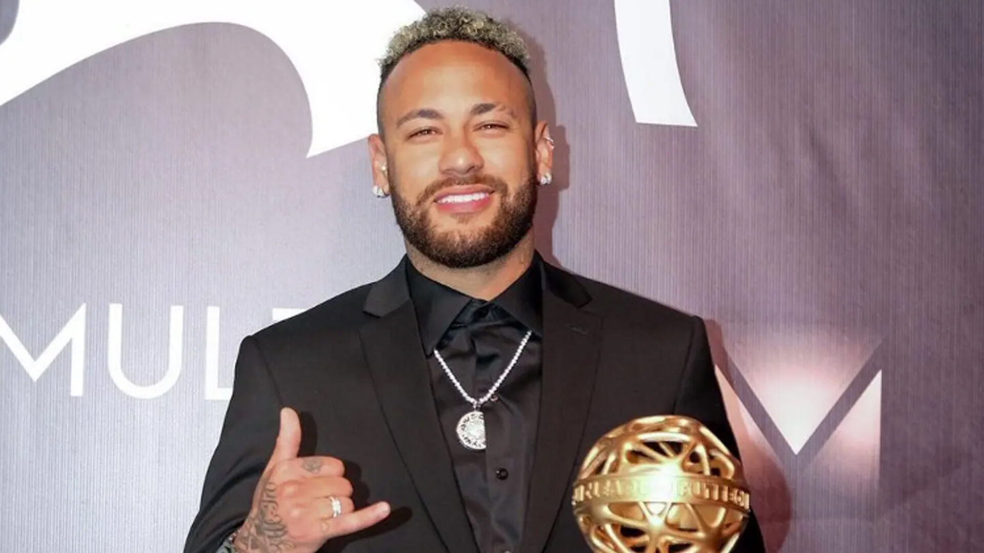 Giá trị chuyển nhượng của Neymar bất ngờ 