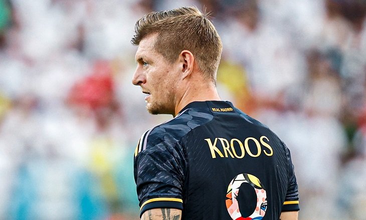 Mỉa mai cầu thủ sang Ả Rập, Kroos vẫn bênh vực 