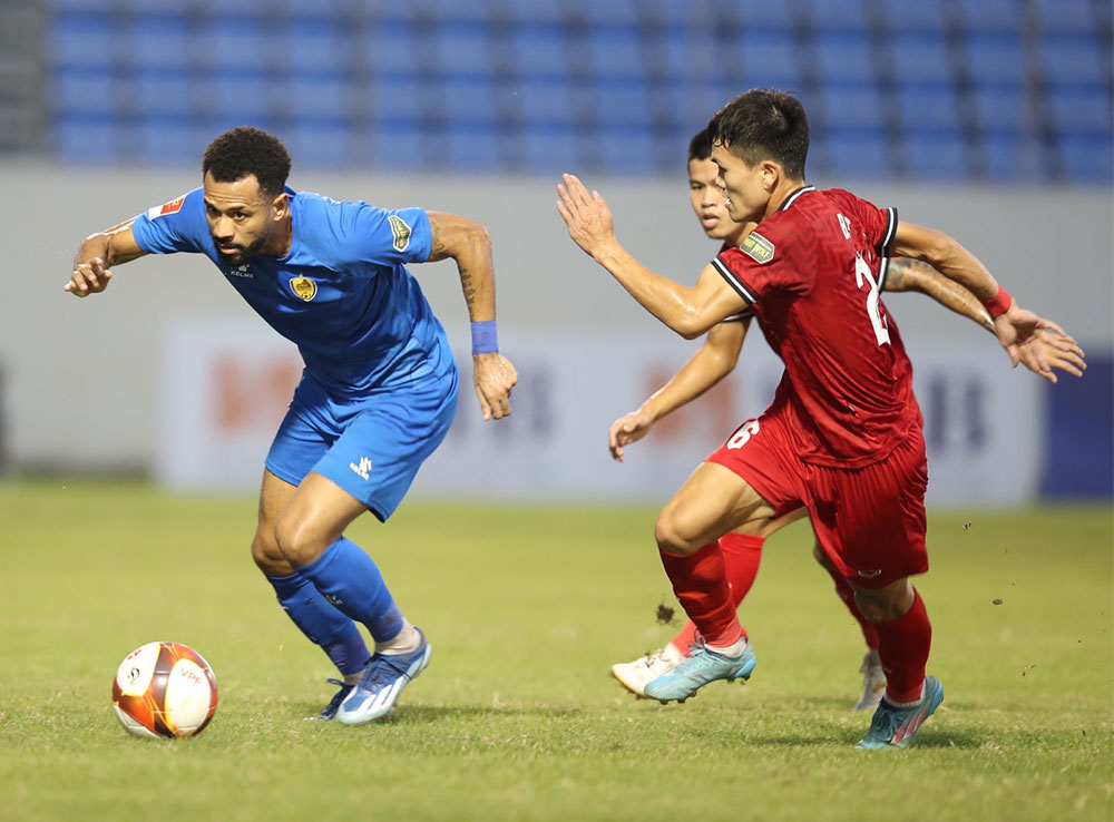 Quảng Nam thắng trận đầu tiên ở V.League  - Ảnh 1