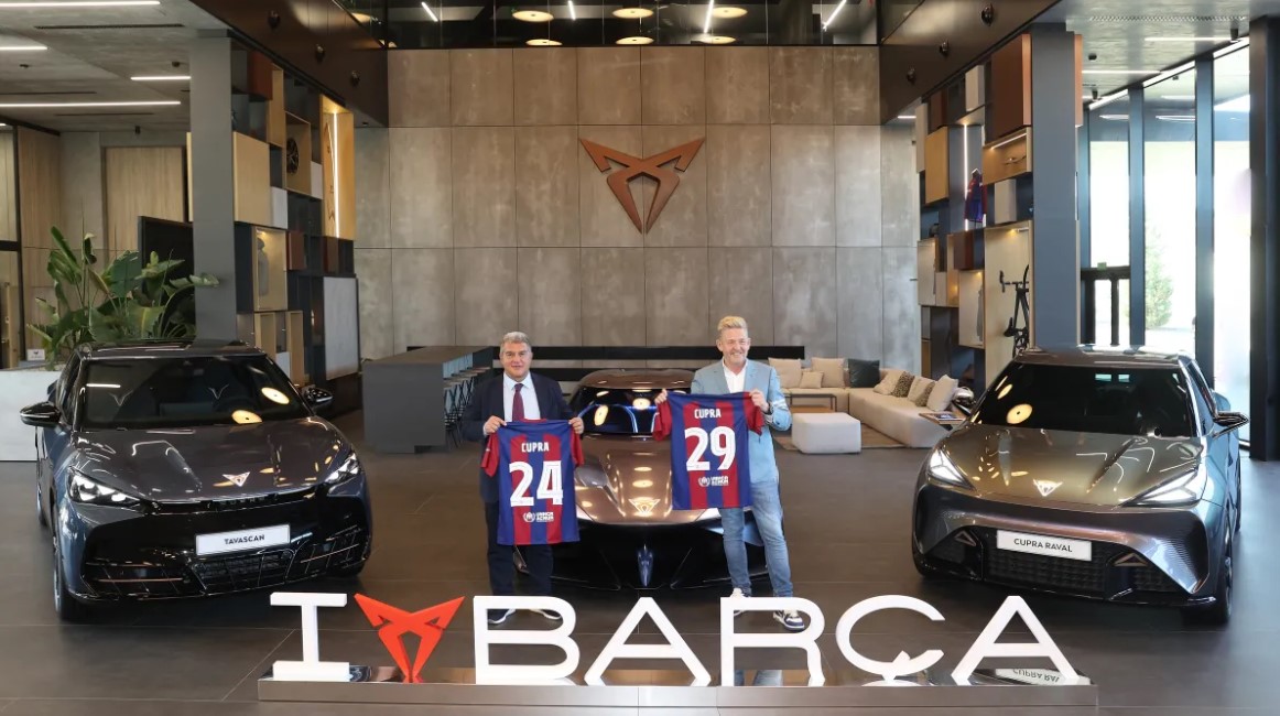 Chủ tịch Laporta ra tay, Barca chốt luôn hợp đồng 40 triệu euro / mùa - Ảnh 1
