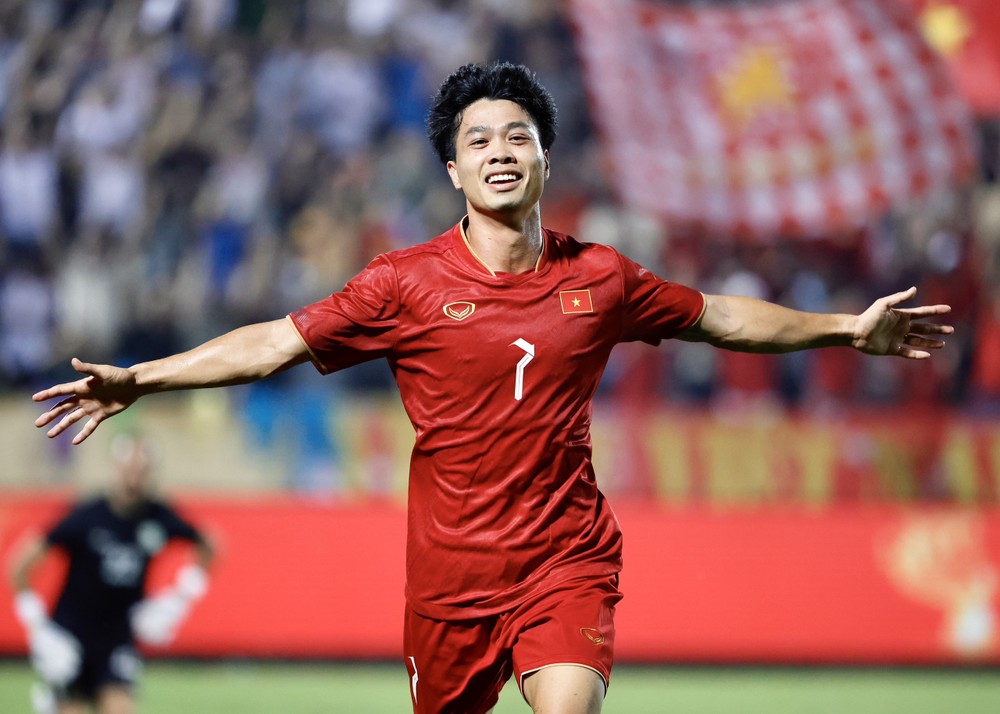Đáng lo hàng công đội tuyển Việt Nam trước trận gặp Indonesia - Ảnh 1