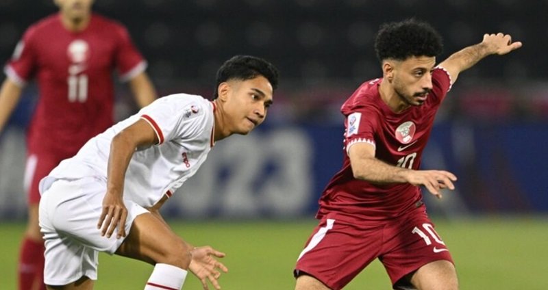 U23 Indonesia thất bại trước U23 Qatar trong thế thiếu người - Ảnh 1