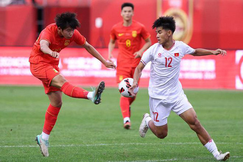 U19 Việt Nam thất bại trước U19 Trung Quốc ở giải U19 quốc tế - Ảnh 1