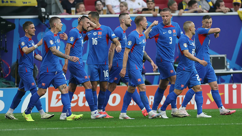 Dự đoán, soi kèo thẻ vàng Slovakia vs Romania, 23h00 ngày 26/6 - Ảnh 1