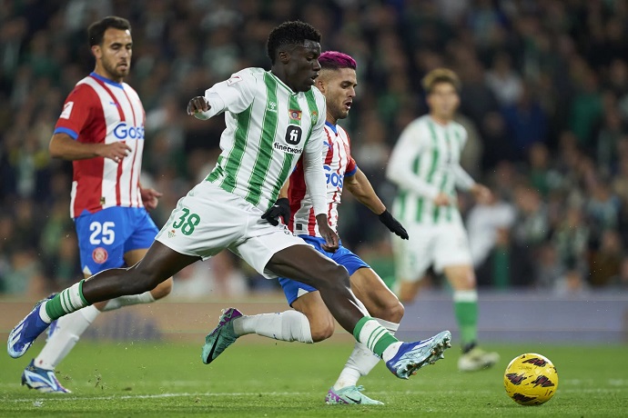 Chuyên gia Tony Ansell dự đoán Real Betis vs Girona FC, 2h30 ngày 16/8 - Ảnh 2