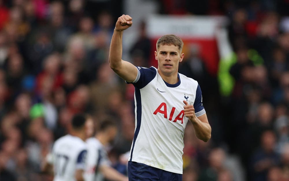 Chấm điểm MU 0-3 Tottenham: Thất vọng Bruno Fernandes - Ảnh 1