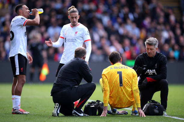 Liverpool chịu tổn thất lớn sau trận thắng Crystal Palace - Ảnh 1