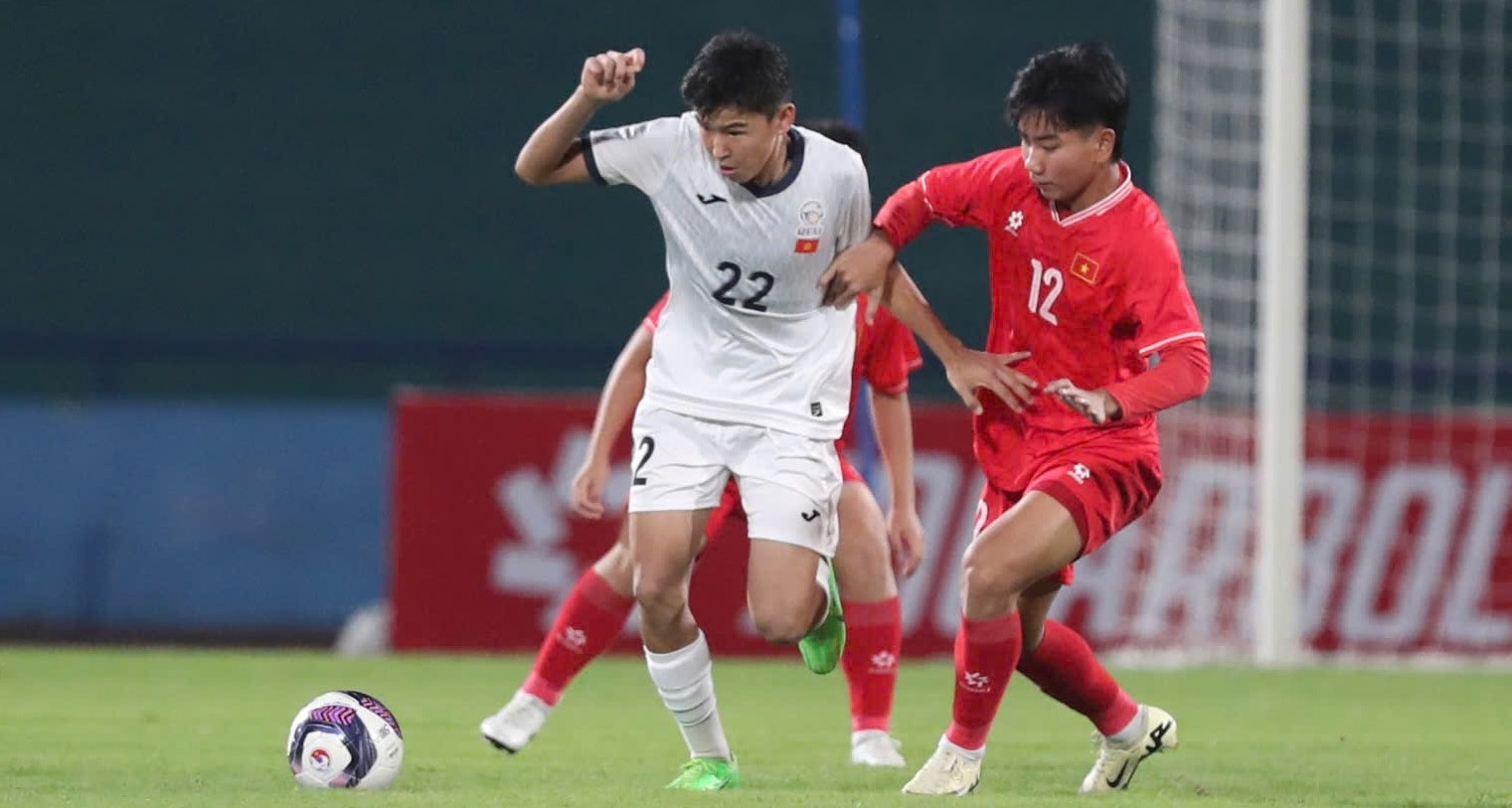 Tấn công áp đảo, U17 Việt Nam chia điểm đáng tiếc trước Kyrgyzstan - Ảnh 1