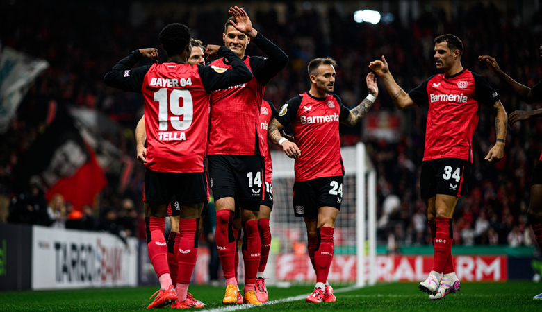 Soi kèo góc Leverkusen vs Stuttgart, 02h30 ngày 2/10 - Ảnh 1