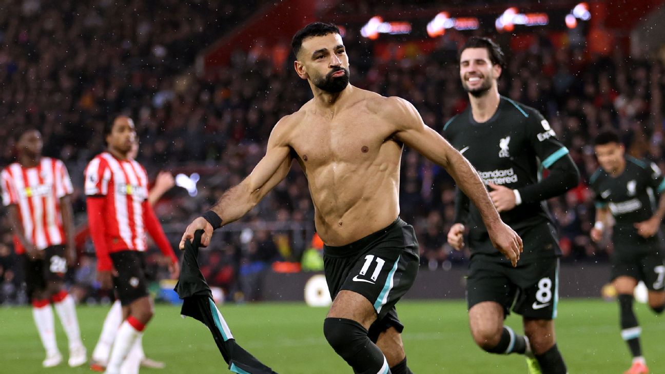 Salah lập cú đúp, Liverpool bỏ xa Man City với cách biệt 8 điểm - Ảnh 1