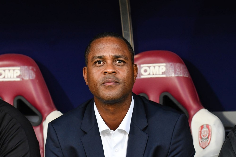 Indonesia bổ nhiệm Patrick Kluivert thay thế Shin Tae Yong - Ảnh 1