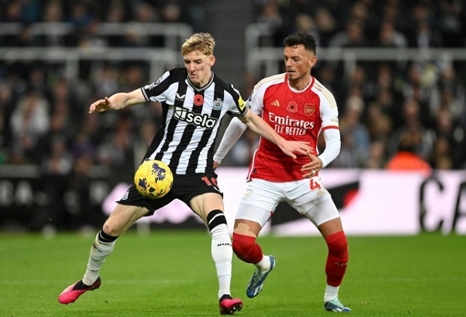 Chuyên gia Tony Ansell dự đoán Newcastle vs Arsenal, 3h00 ngày 6/2 - Ảnh 1