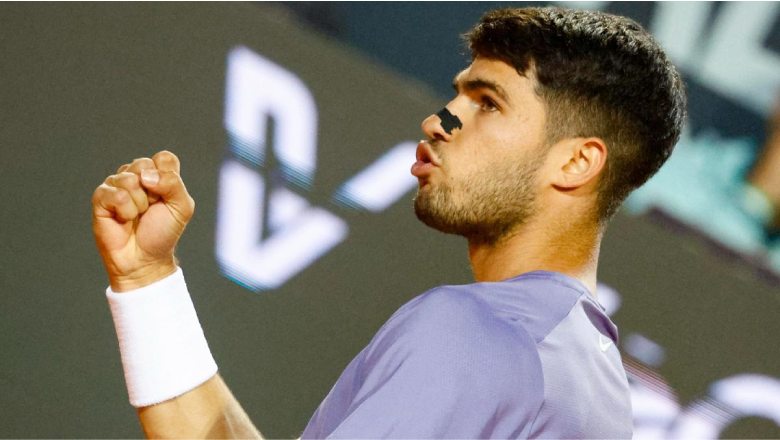 Alcaraz nhọc nhằn vào Tứ kết Rome Masters 2025 - Ảnh 1