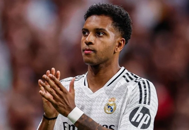 Nội bộ Real Madrid chia rẽ nghiêm trọng sau trận Siêu kinh điển - Ảnh 1
