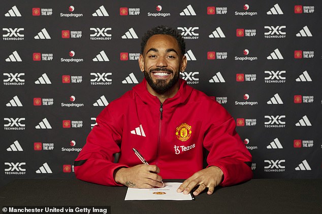 Matheus Cunha gửi thông điệp trong ngày ra mắt MU - Ảnh 1