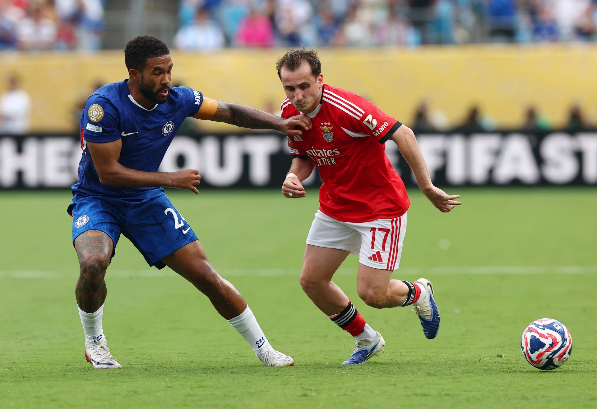 Kịch bản điên rồ khiến trận đấu Chelsea hạ gục Benfica kéo dài 5 tiếng - Ảnh 1