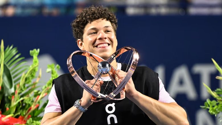 Ben Shelton lần đầu vô địch giải Masters 1000 - Ảnh 1
