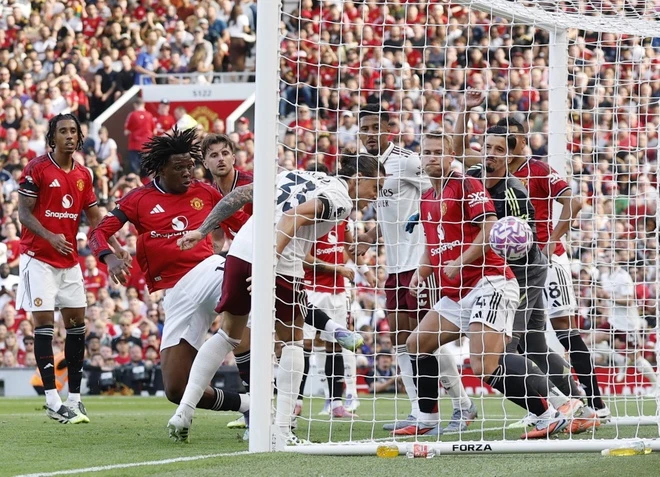 MU thua ngay trên sân nhà trước Arsenal - Ảnh 1