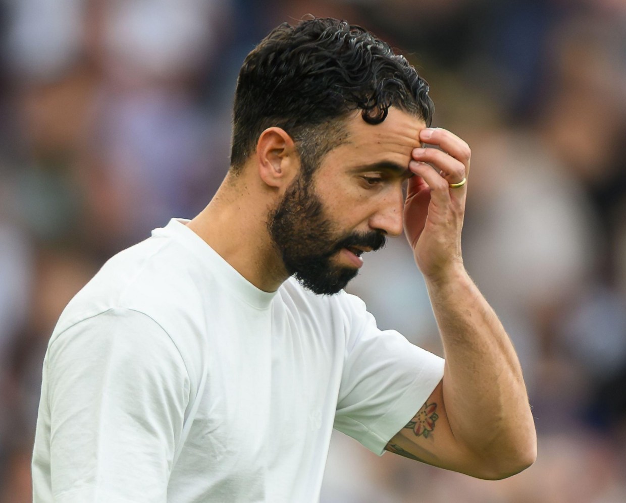 CĐV MU đòi sa thải HLV Ruben Amorim ngay lập tức - Ảnh 1