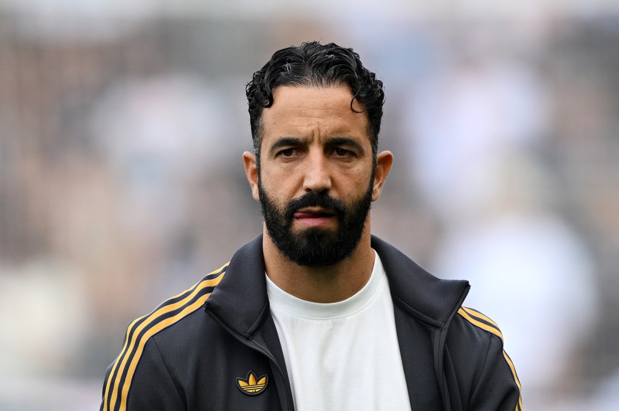 HLV Ruben Amorim lên tiếng về khả năng bị sa thải ở MU - Ảnh 1