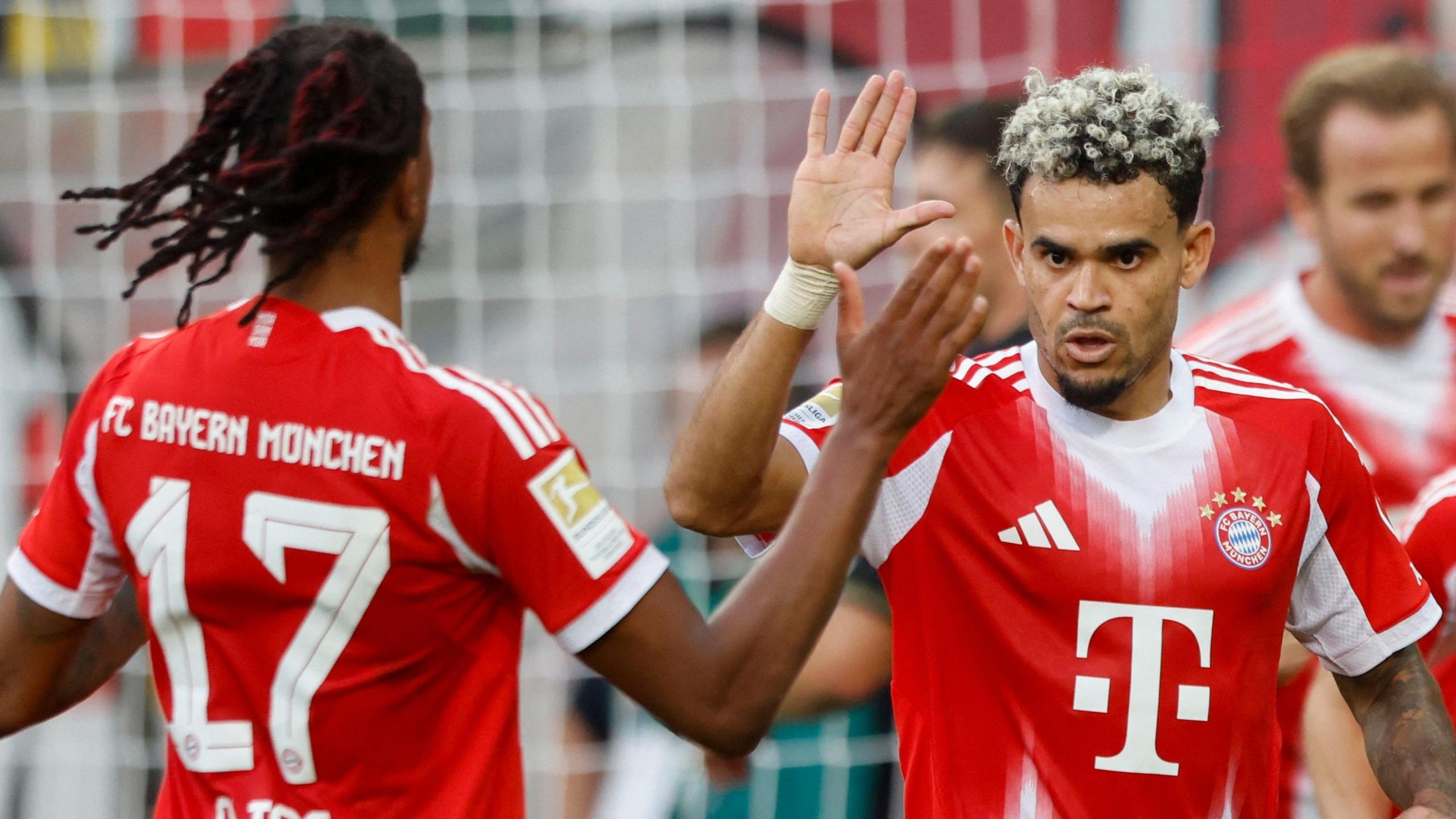 Top 10 thương vụ đắt nhất kỳ chuyển nhượng mùa Hè 2025 - Ảnh 2