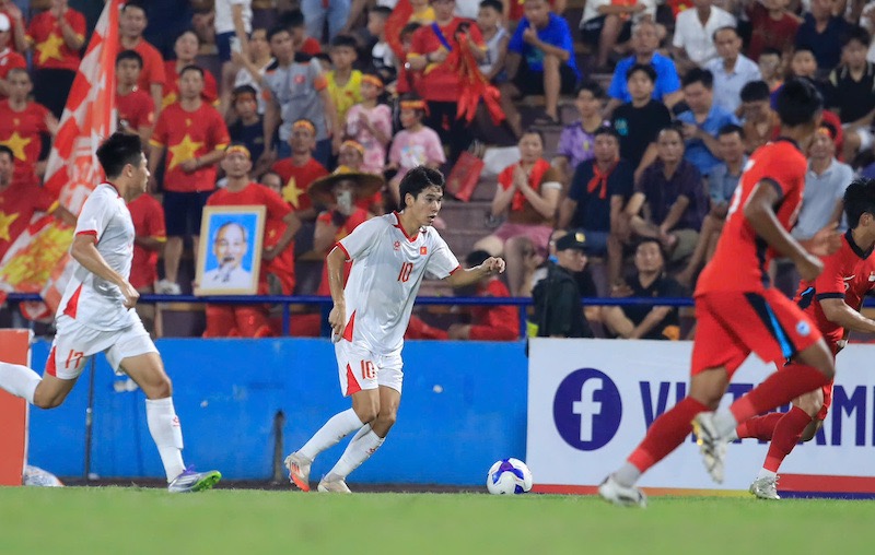 Đánh bại U23 Singapore, U23 Việt Nam chiếm lợi thế lớn - Ảnh 2