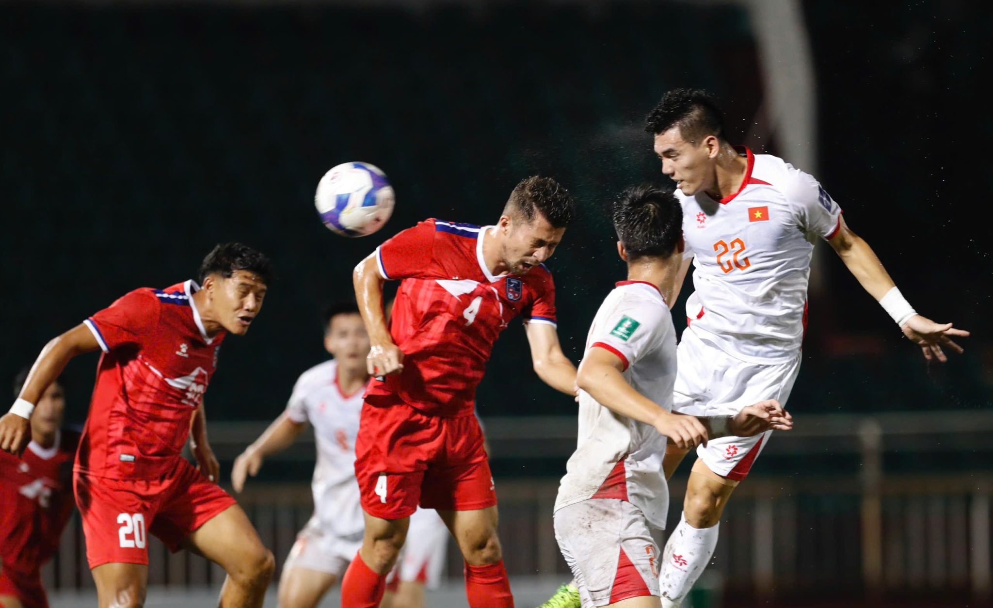 Tuyển Việt Nam nhảy vọt trên bảng xếp hạng FIFA khi thắng Nepal - Ảnh 1