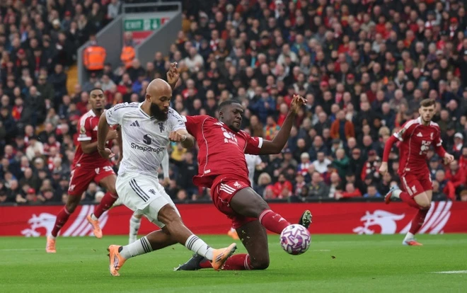 Harry Maguire sắm vai người hùng, MU xuất sắc hạ gục Liverpool - Ảnh 1