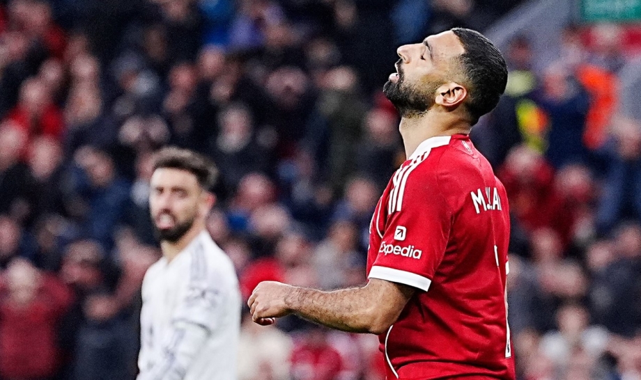 Mohamed Salah bị chê hết thời sau trận thua MU - Ảnh 1