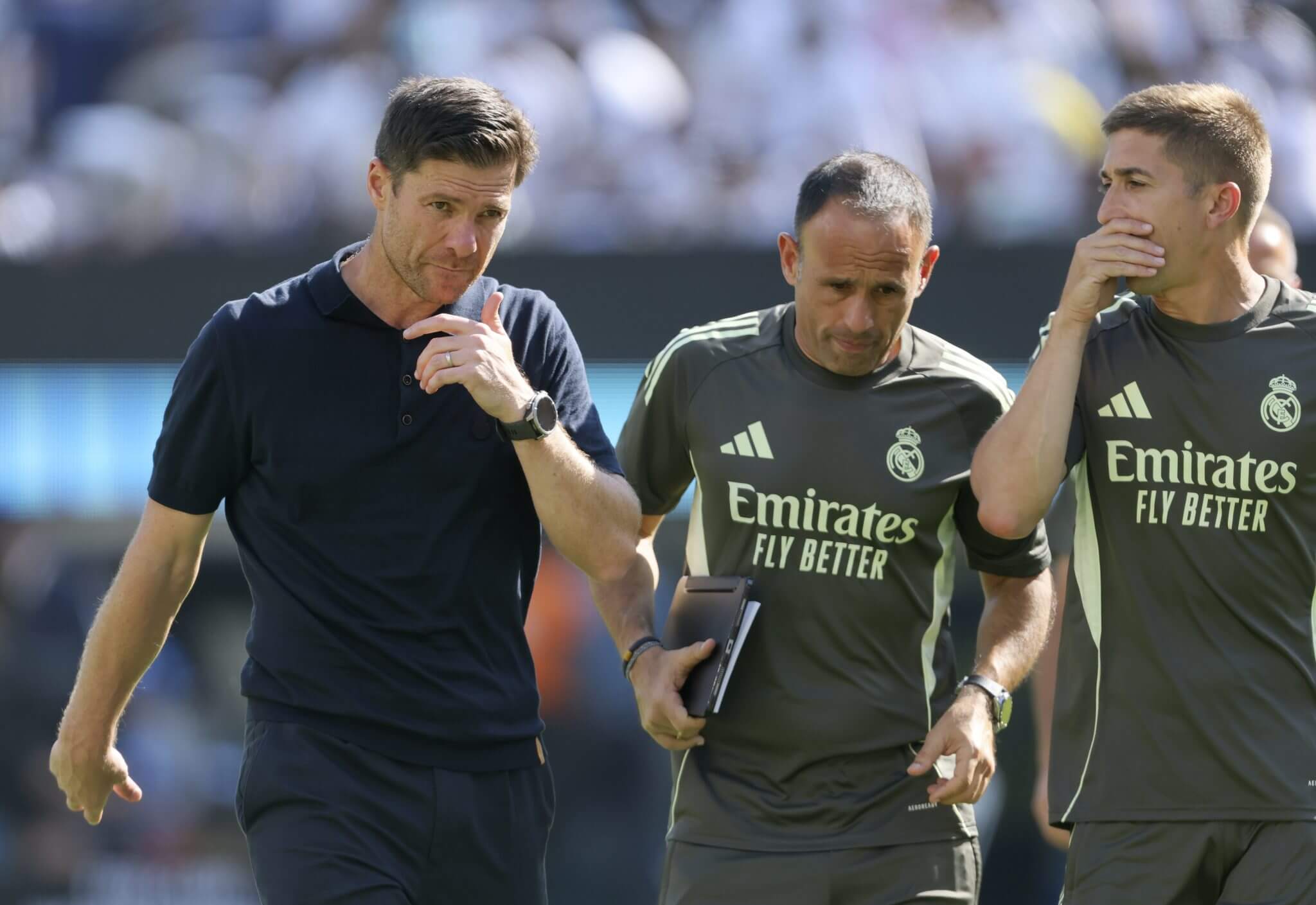 HLV Xabi Alonso bất đồng với các trụ cột Real Madrid - Ảnh 1