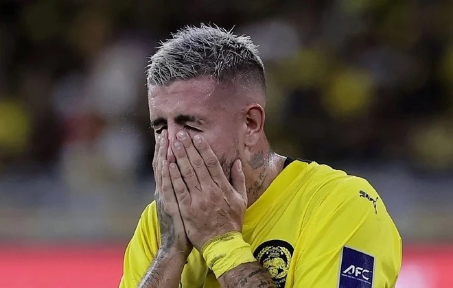 Cầu thủ nhập tịch Malaysia bị CLB chủ quản cắt hợp đồng - Ảnh 1