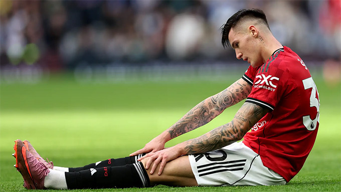 MU chịu tổn thất sau trận hòa may mắn trước Tottenham - Ảnh 2