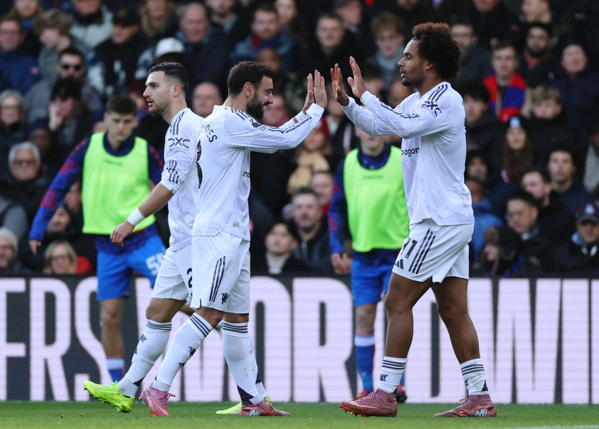 MU ngược dòng hạ gục Crystal Palace - Ảnh 1