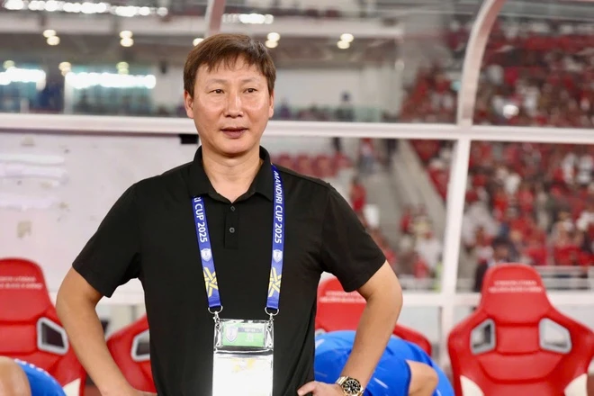 HLV Kim Sang Sik đứng trước cơ hội lập nên kỷ lục ở Đông Nam Á - Ảnh 1