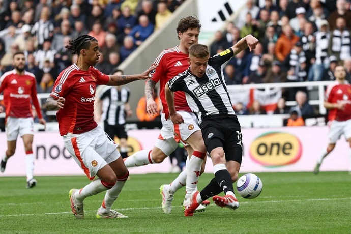 Chuy&ecirc;n gia Tony Ansell dự đo&aacute;n MU vs Newcastle, 3h00 ng&agrave;y 27/12 - Ảnh 2