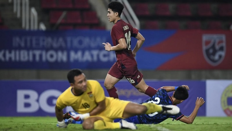 Soi kèo xiên Asean Cup ngon nhất hôm nay 25/7: Vững vàng cửa dưới  - Ảnh 4