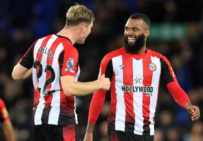 Soi kèo góc Brentford vs Tottenham, 03h00 ngày 02/01