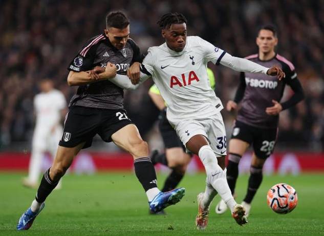 Soi kèo góc Tottenham vs Fulham, 20h30 ngày 1/12