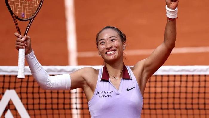Zheng Qinwen nối gót huyền thoại Li Na, làm rạng danh quần vợt Trung Quốc Zheng Qinwen nối gót huyền thoại Li Na, làm rạng danh quần vợt Trung Quốc