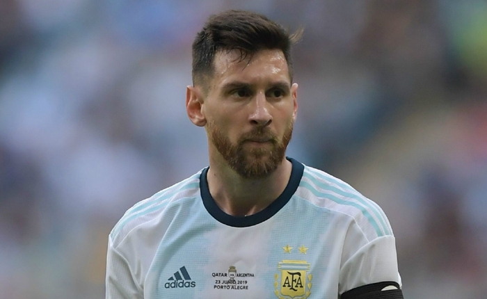Lionel Messi dự bị ở đại chiến Brazil vs Argentina?