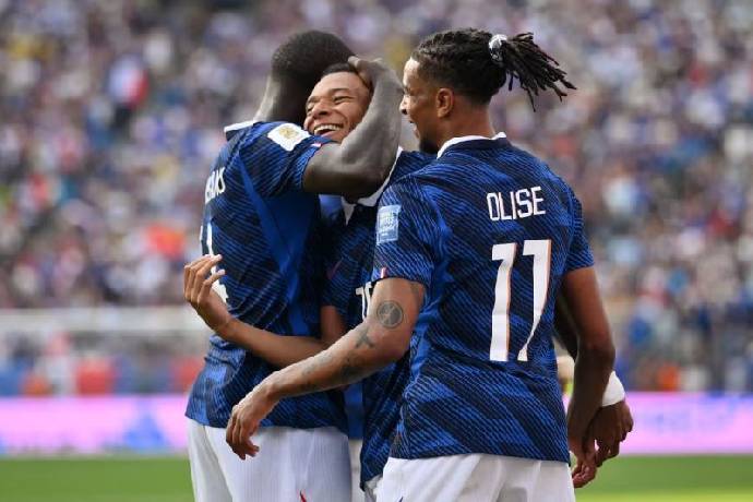 Soi kèo góc Pháp vs Italia, 01h45 ngày 03/10