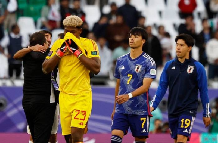 Nhật Bản thua Iran bởi quả phạt đền phút cuối