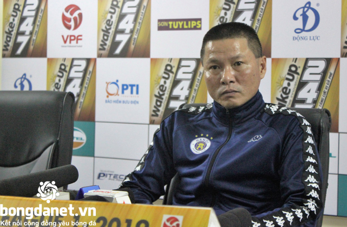 Thua trận đầu tiên tại AFC Cup, HLV Chu Đình Nghiêm nói gì?