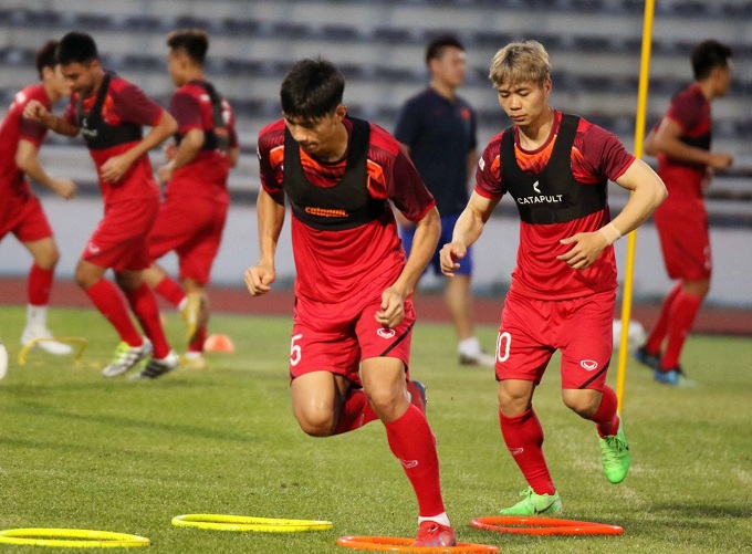 HLV Park Hang Seo đau đầu về Công Phượng ở King's Cup 2019